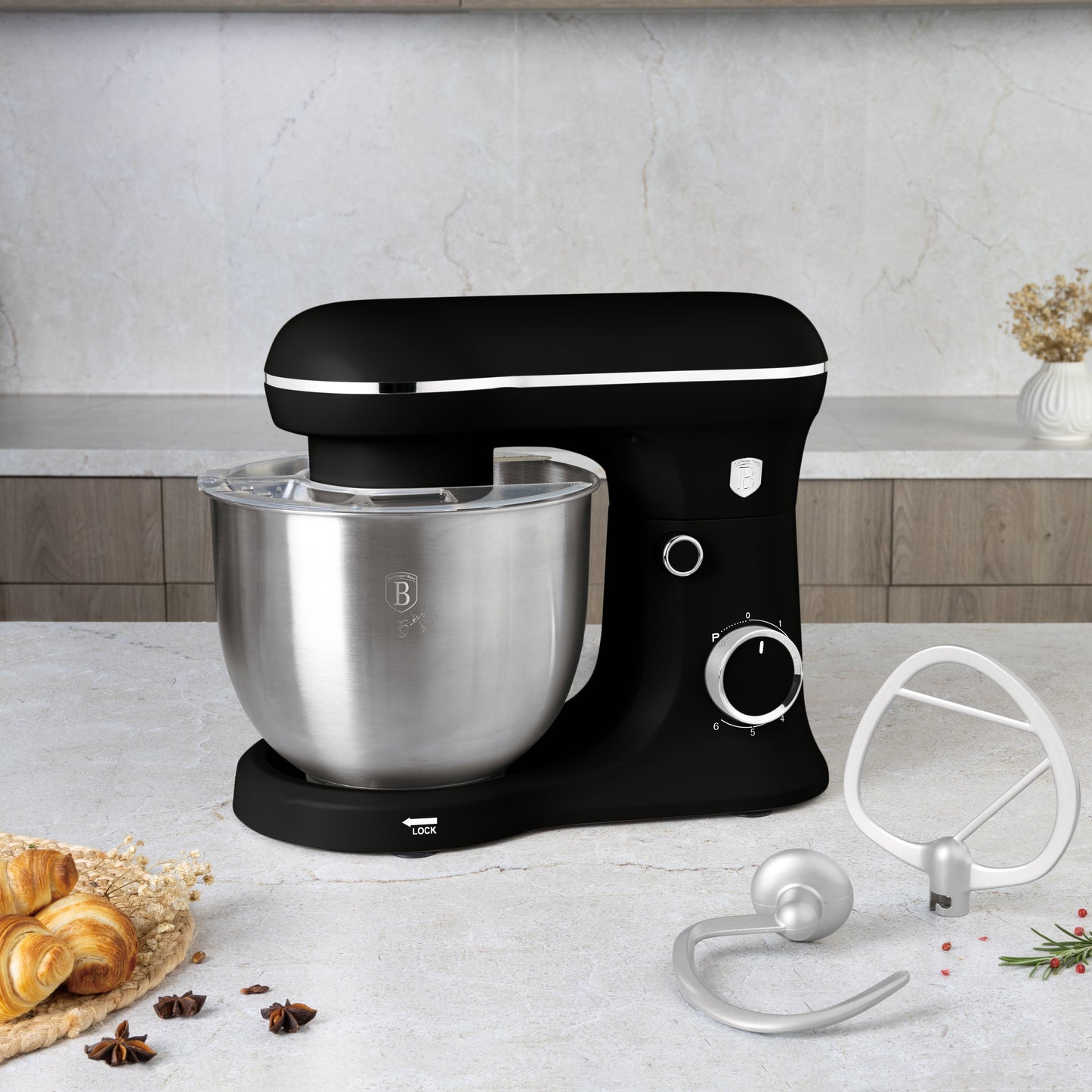 Berlinger Haus – Impastatrice Nera